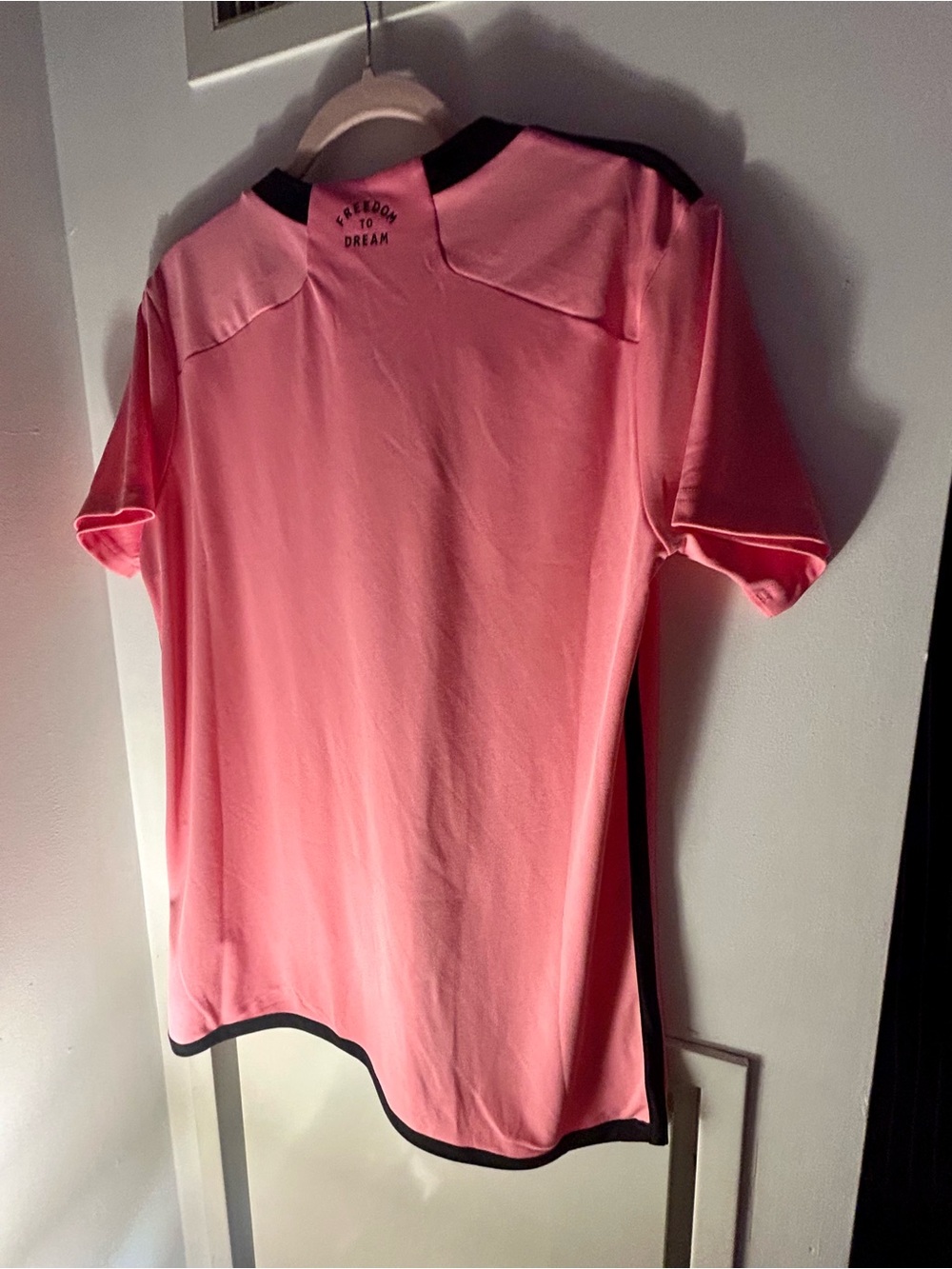 NWT Miami jersey, MLS. Ladies Large, pink Adidas inter Miami jersey. Slim fit. - Picture 13 of 16